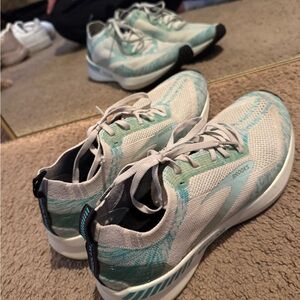 Brooks Bedlam Running Shoes Women’s Size 8.5 White Teal GuideRails